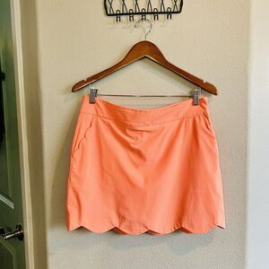 Vineyard Vines Women’s Performance Skort Skirt Scalloped Coral Size 6 Golf